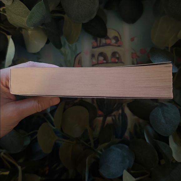 Wilder Girls by Rory Power - Picture 4 of 5